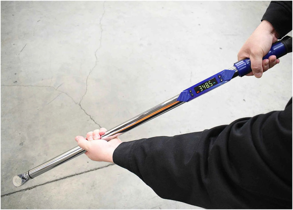 Astro Pneumatic - World’s 1st 350ft/lb 1/2″ Drive Torque Wrench - Digital - Ridge Toolbox