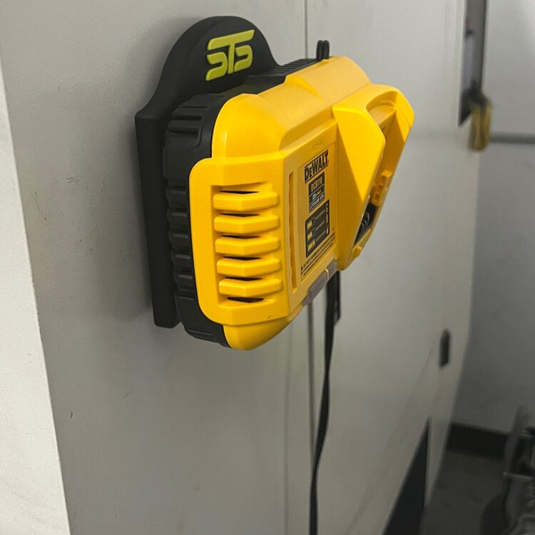 STS Auto Design DWDCB118 Dewalt DCB118 Magnetic Charger Plate - Ridge Toolbox