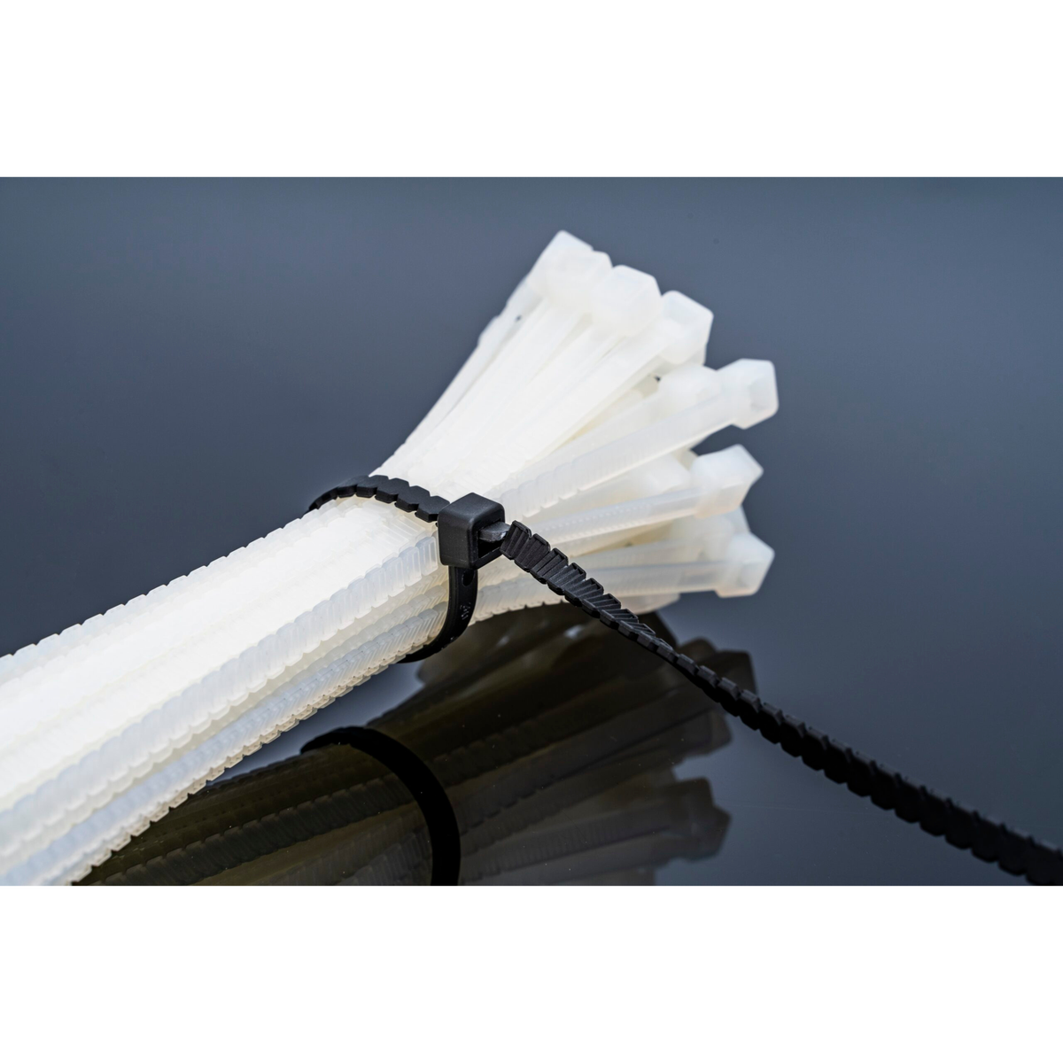 Strategic Tools & Equipment Co 14" 360mm Twist-To-Break Nylon Cable Ties 100 Pack - Ridge Toolbox